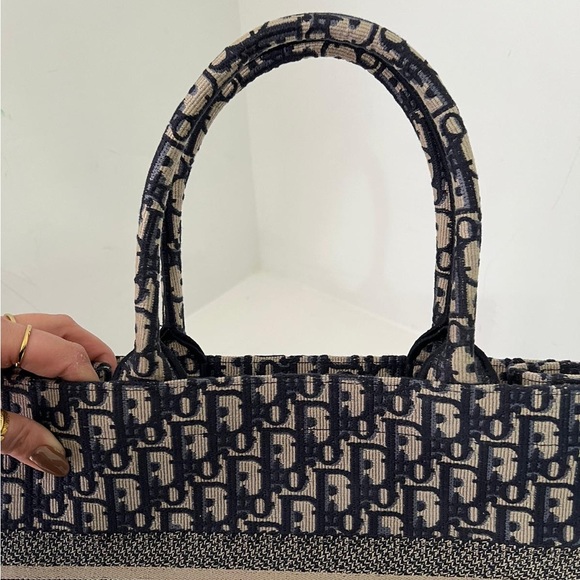 Dior book tote medium blue never used NO TRADES DONT ASK - Picture 4 of 10